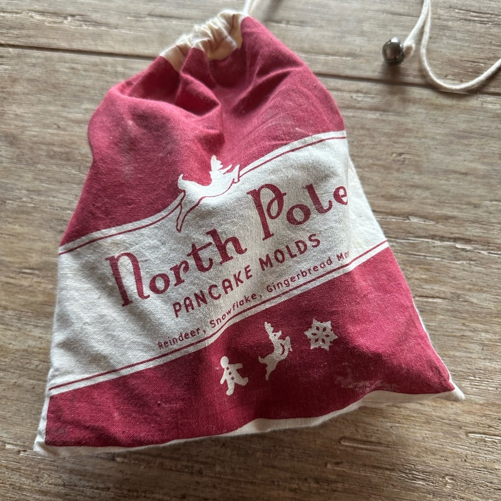 Williams sonoma North Pole pancake molds. NIB